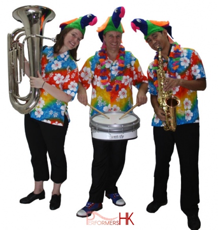 Roving Musician in Hong Kong dressed in colorful Hawaii costume