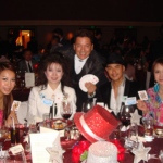 Josay performing card magic to TVB artist Kevin Cheng and Priscilla Chi.