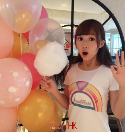 Balloons and candy floss with model server 