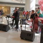 3 musician playing at Elements mall HK