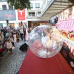 Bubble dance