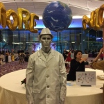 Silverman Statue performer at annual dinner event 2017