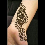 Basic henna design will take 4 mins more suitable for events