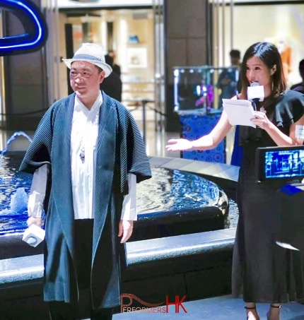 MC in central HK Landmark for product launch