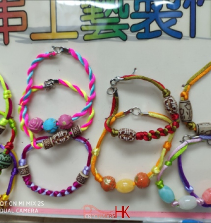 sifu made lucky charms bracelet making