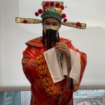 Choi Sun Pat with mask 