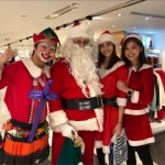 Santa sean with his roving team in SOGO tst HK